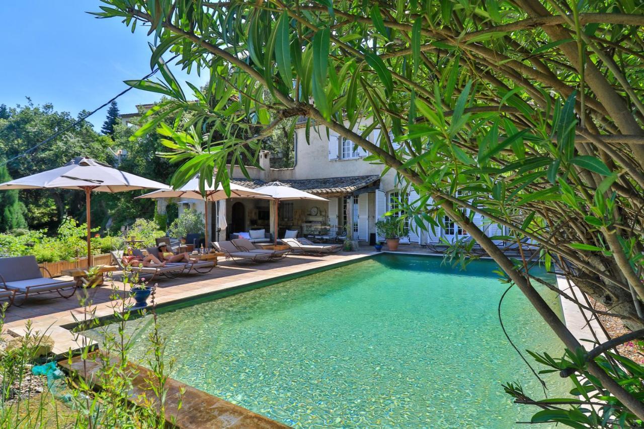 Le Mazet De Tourrettes Bed & Breakfast Exterior photo
