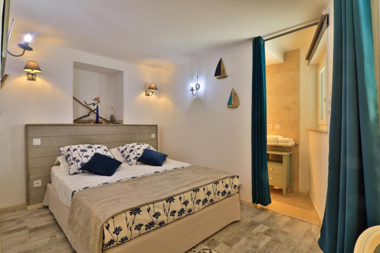 Le Mazet De Tourrettes Bed & Breakfast Exterior photo