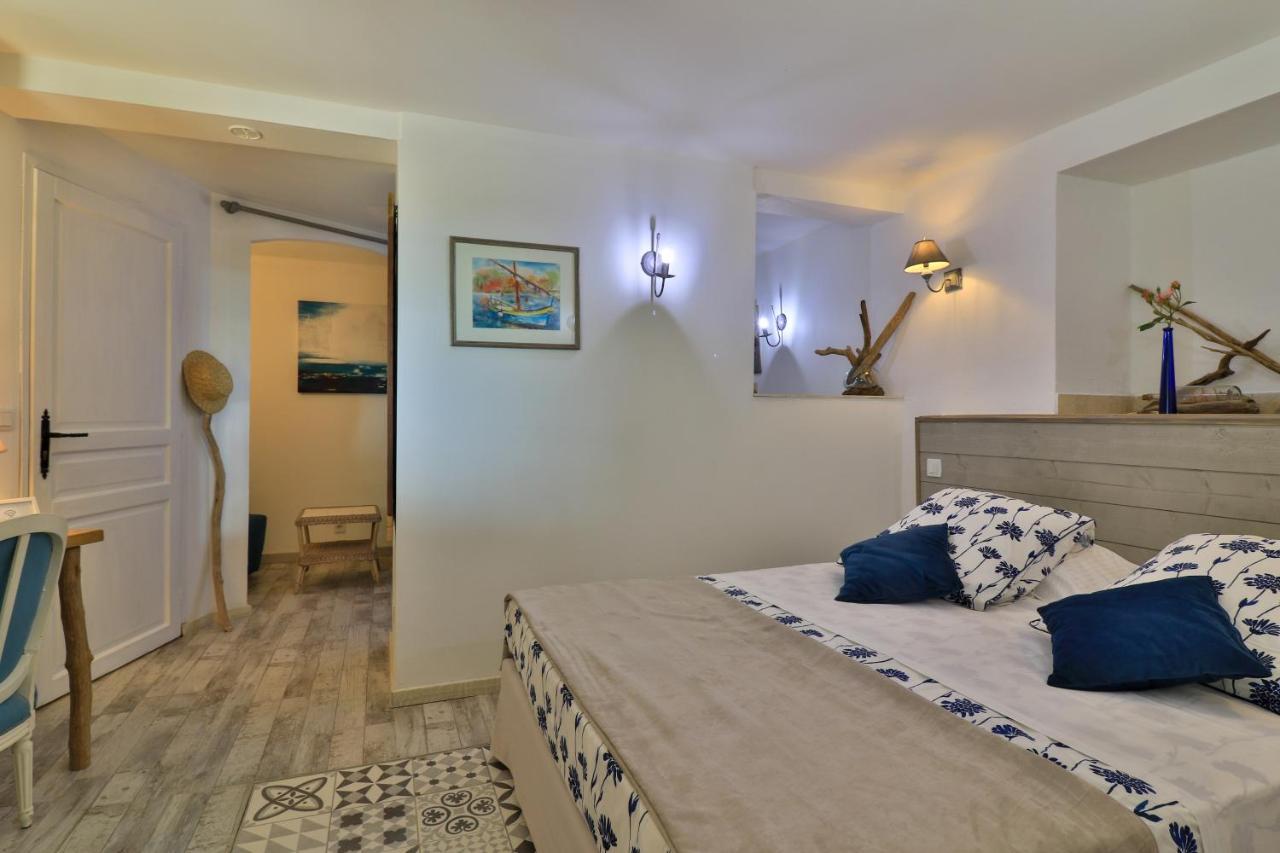 Le Mazet De Tourrettes Bed & Breakfast Exterior photo