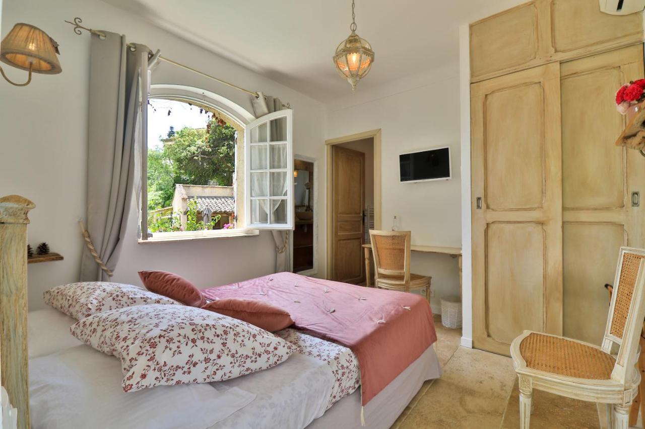 Le Mazet De Tourrettes Bed & Breakfast Exterior photo