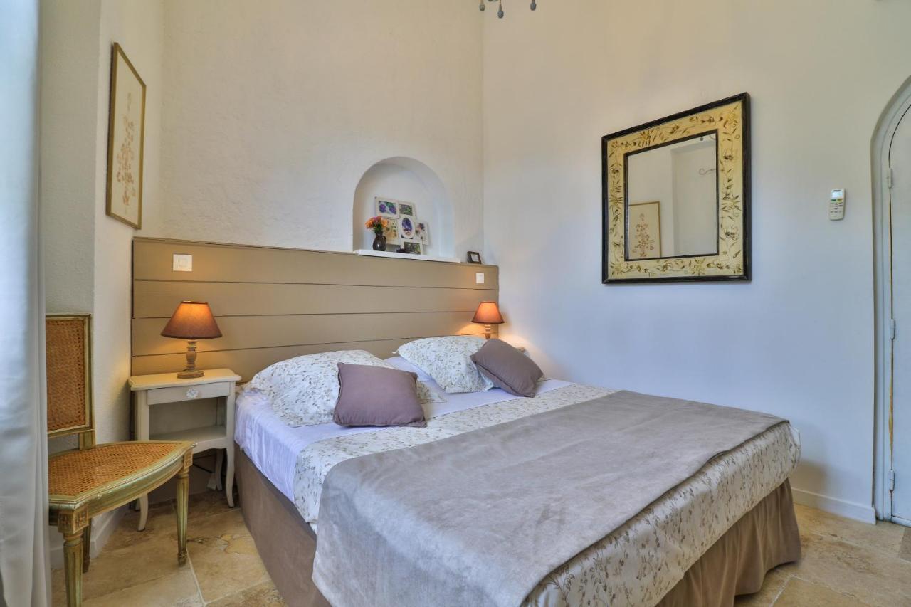Le Mazet De Tourrettes Bed & Breakfast Exterior photo