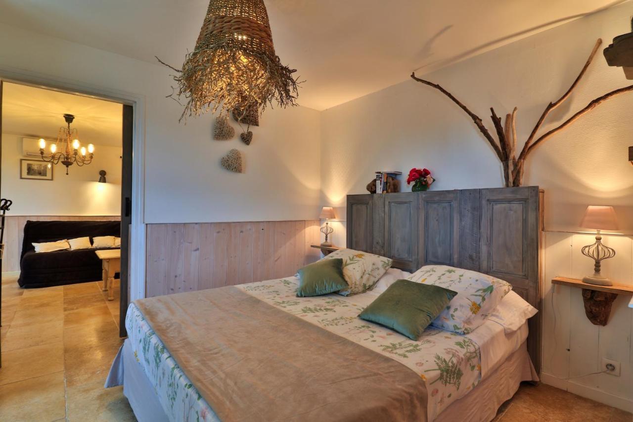 Le Mazet De Tourrettes Bed & Breakfast Exterior photo