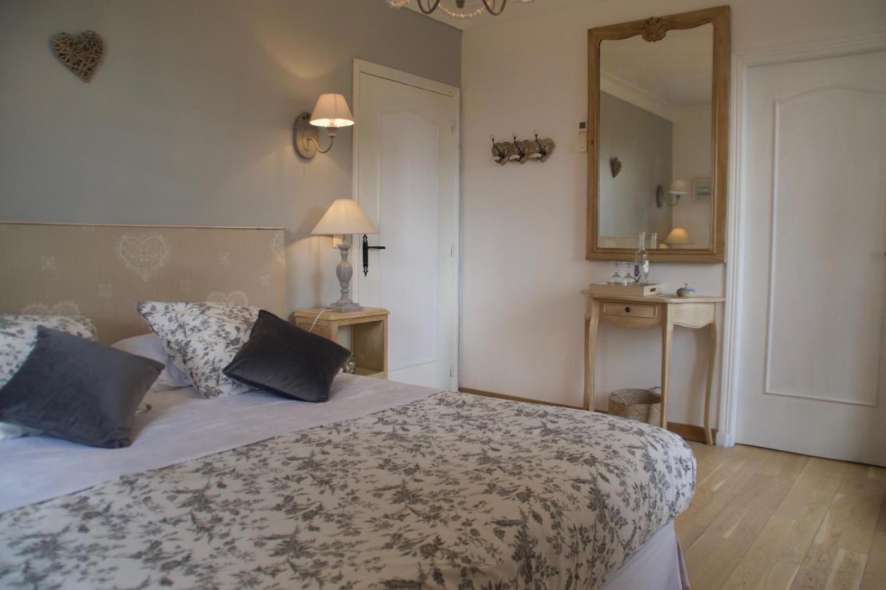 Le Mazet De Tourrettes Bed & Breakfast Exterior photo