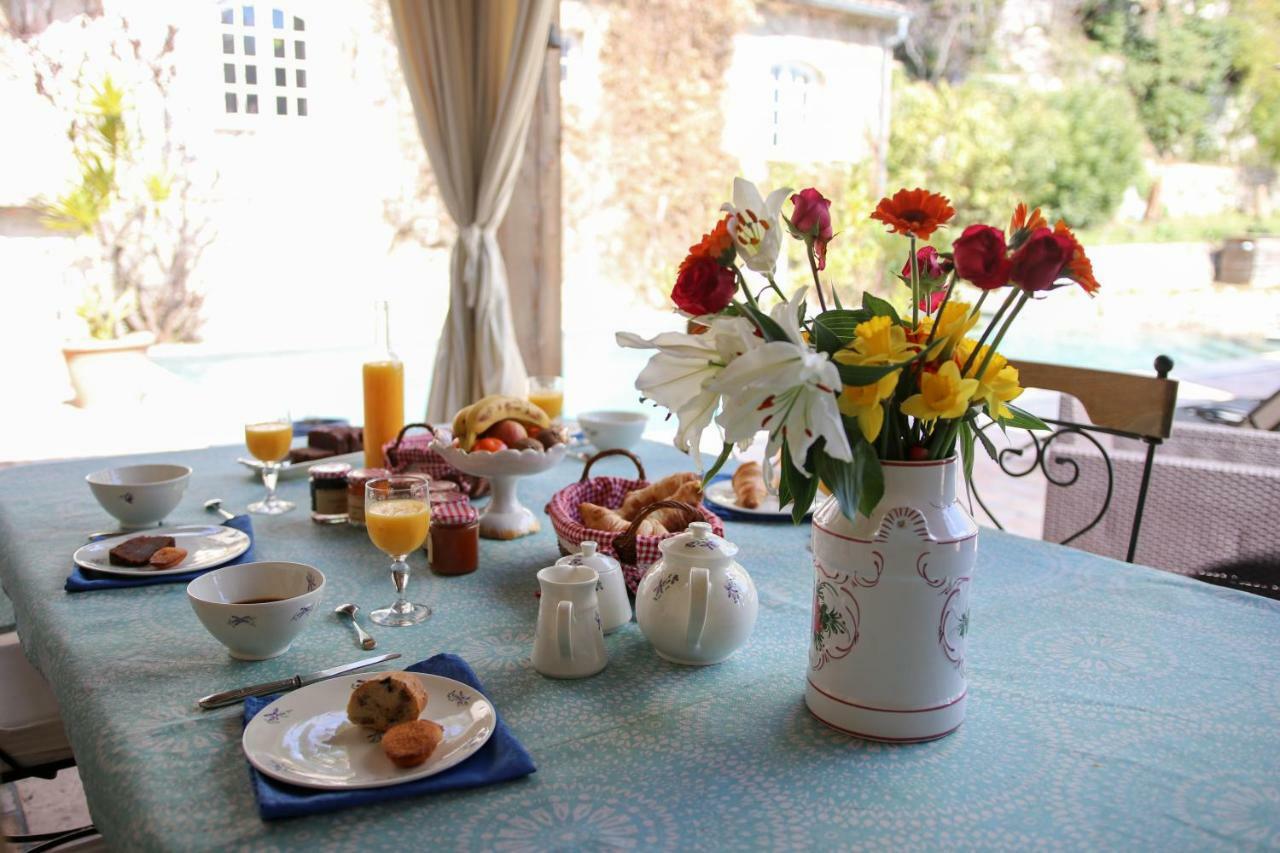 Le Mazet De Tourrettes Bed & Breakfast Exterior photo