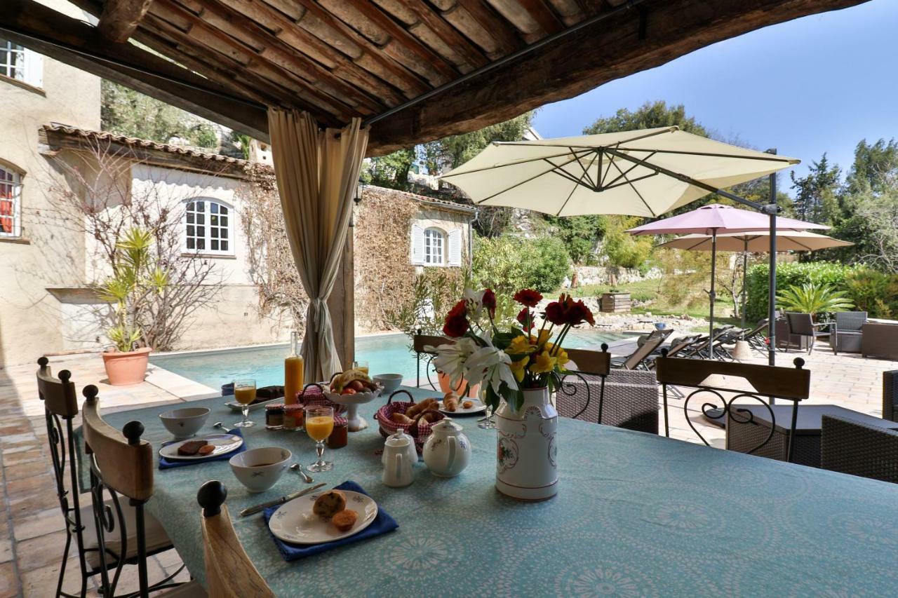 Le Mazet De Tourrettes Bed & Breakfast Exterior photo